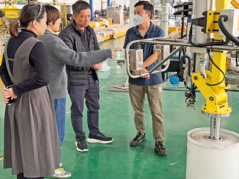 Malaysian Customers Visit Our Factory and Experience Lifting Equipment
