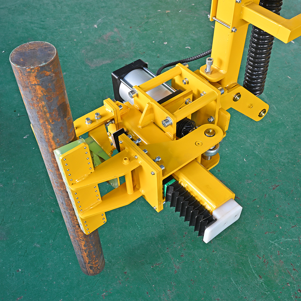 300kg Robot Arm Lifter with Grippers for Cylinder Bar Handling