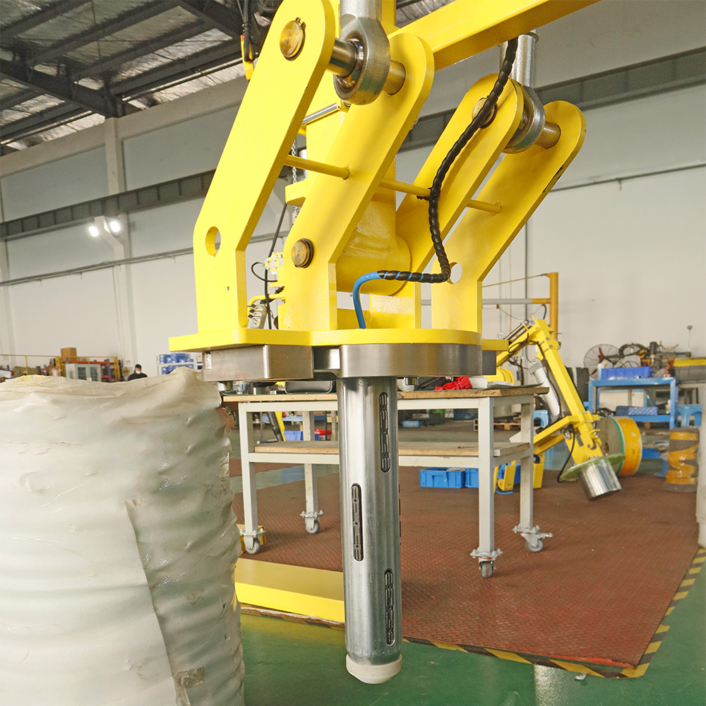 Professional Lifting Equipment Drum Robot Arm Gripper 90 Degree Flipped Pneumatic Manipulator for Roll Handling