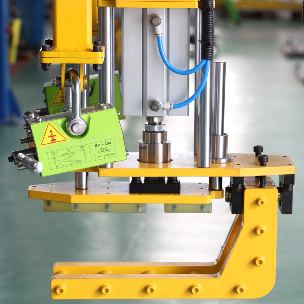 500kg Permanent Magnetic Lifter Pneumatic Multi-spindle Handling Manipulator With Customized Fixtures