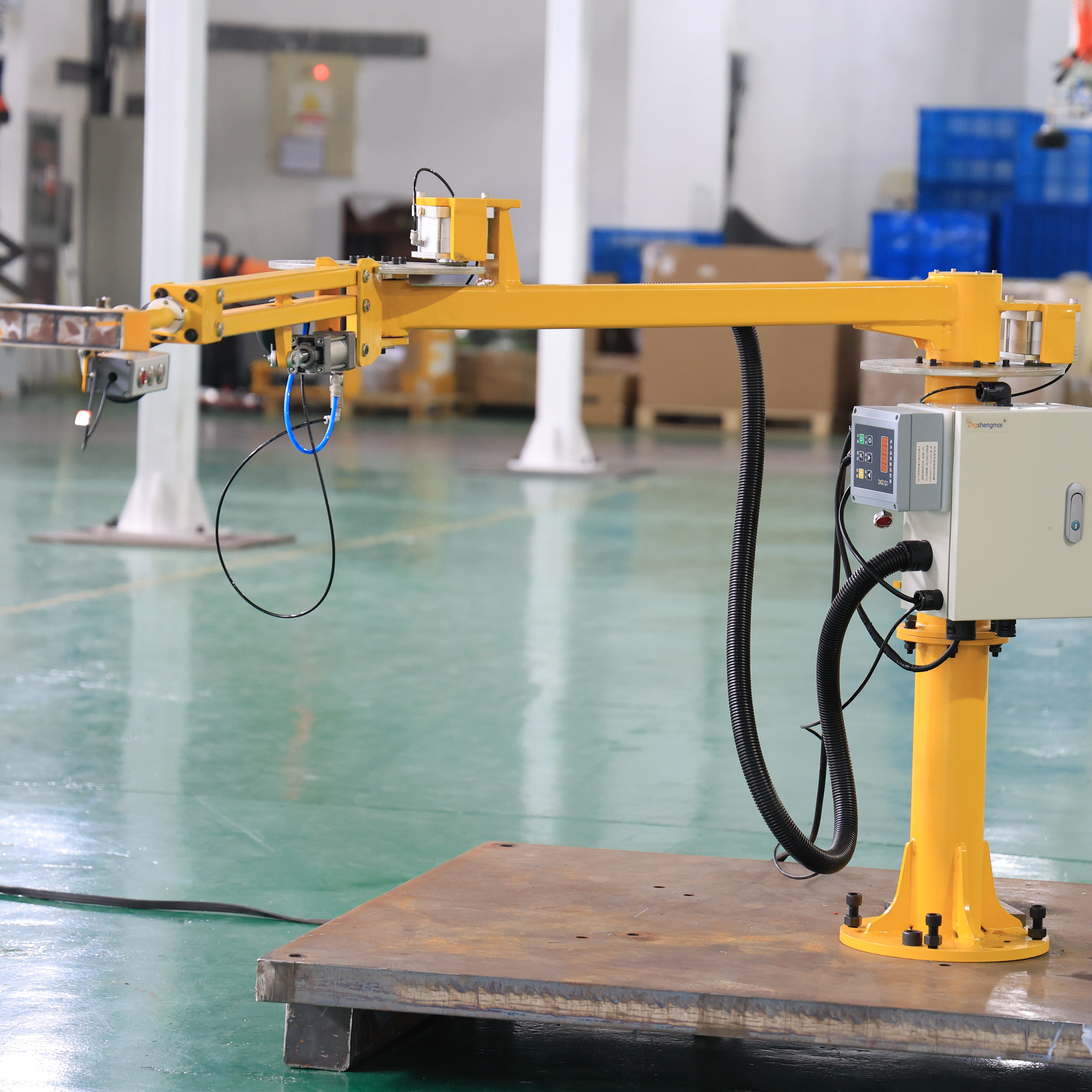 Small Manipulator for Assembly Line with Infrared Induction