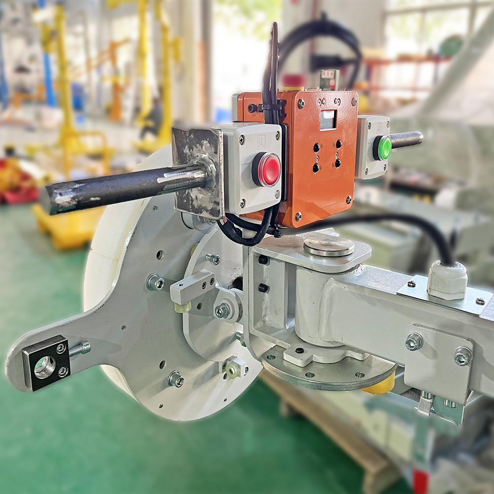 Industrial Loading Workpiece to Machine Robot Arm with Gripper for Material Handling