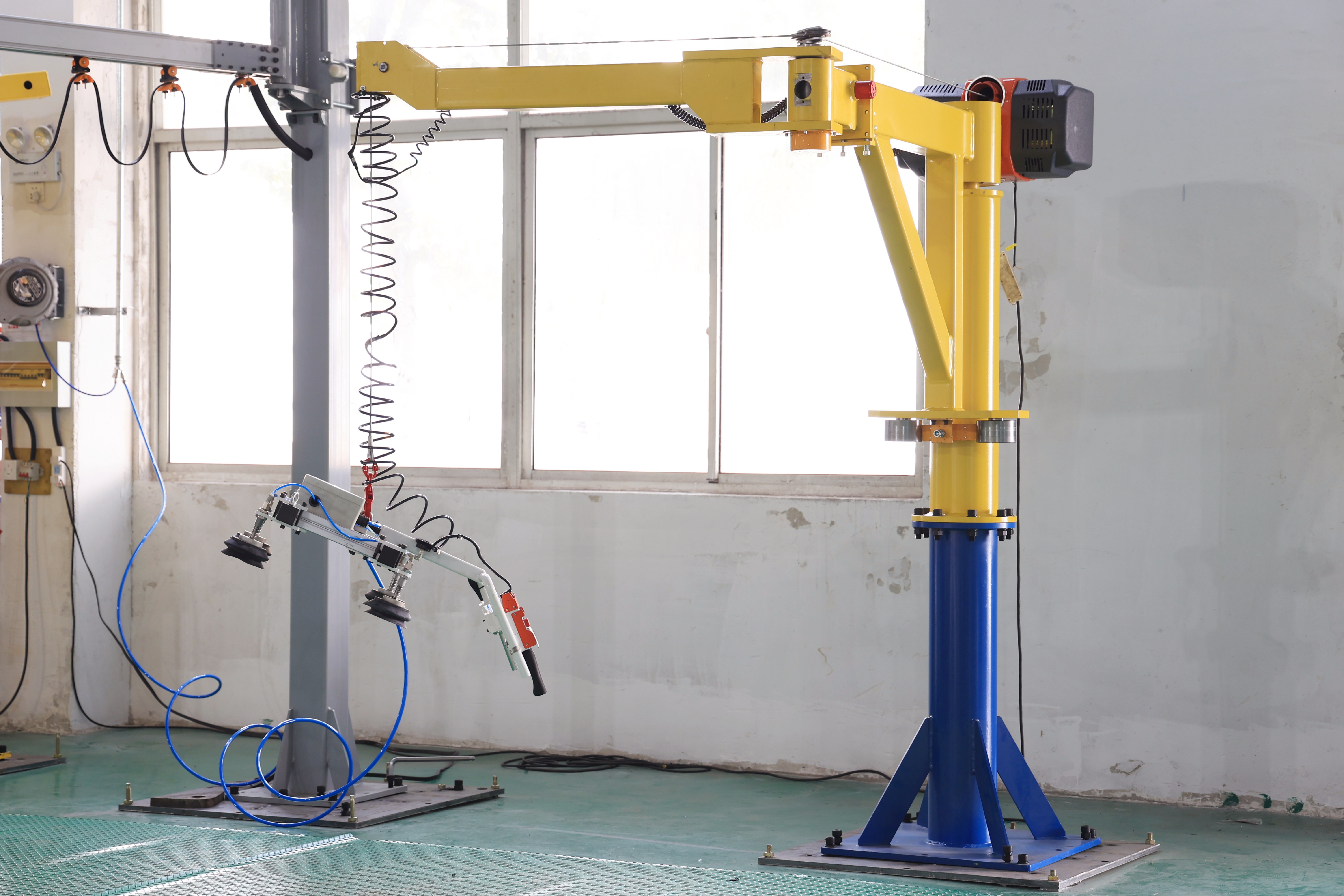 Load 80 Kg Sucker Folding Arm Crane for Metal Box